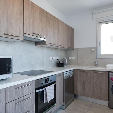 Solaar Apartments Faneromeni Ларнака Екстериор снимка