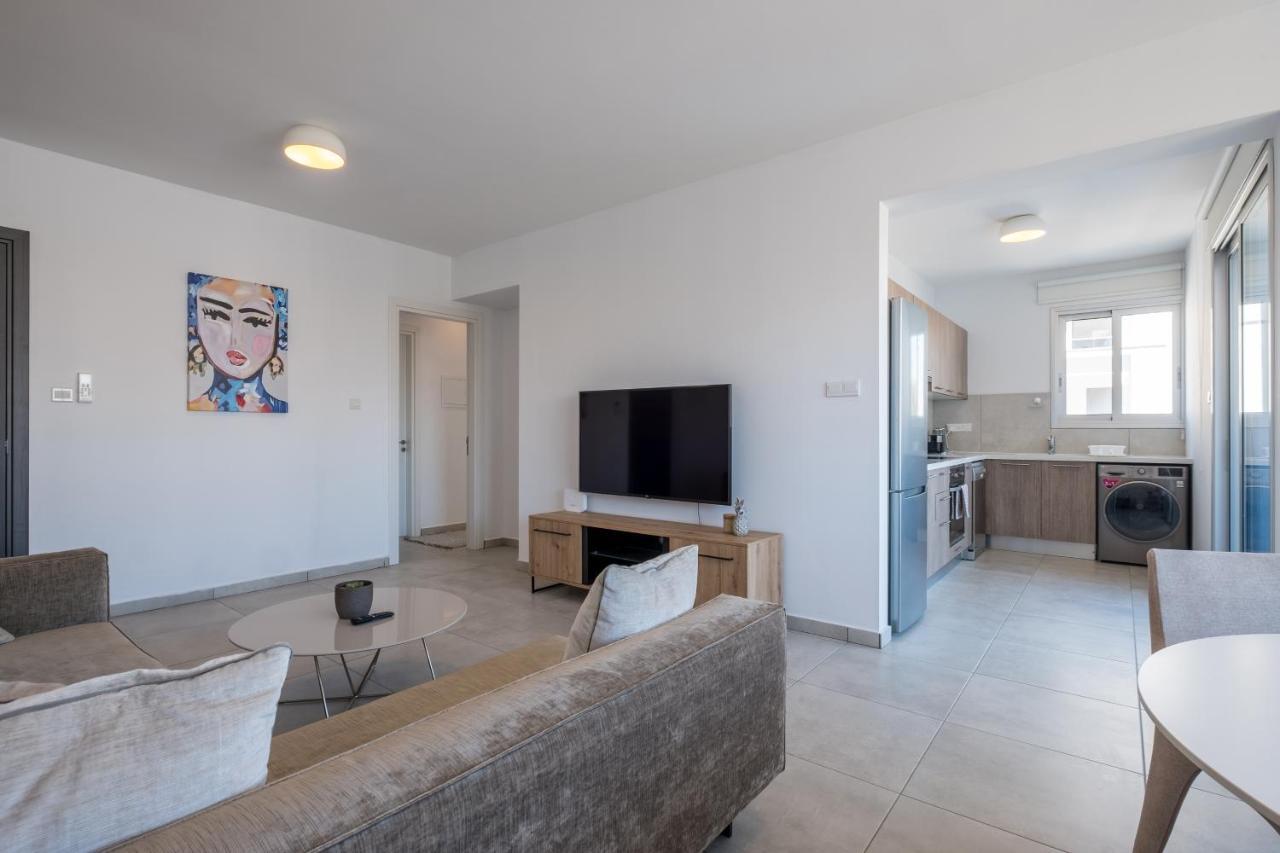 Solaar Apartments Faneromeni Ларнака Екстериор снимка