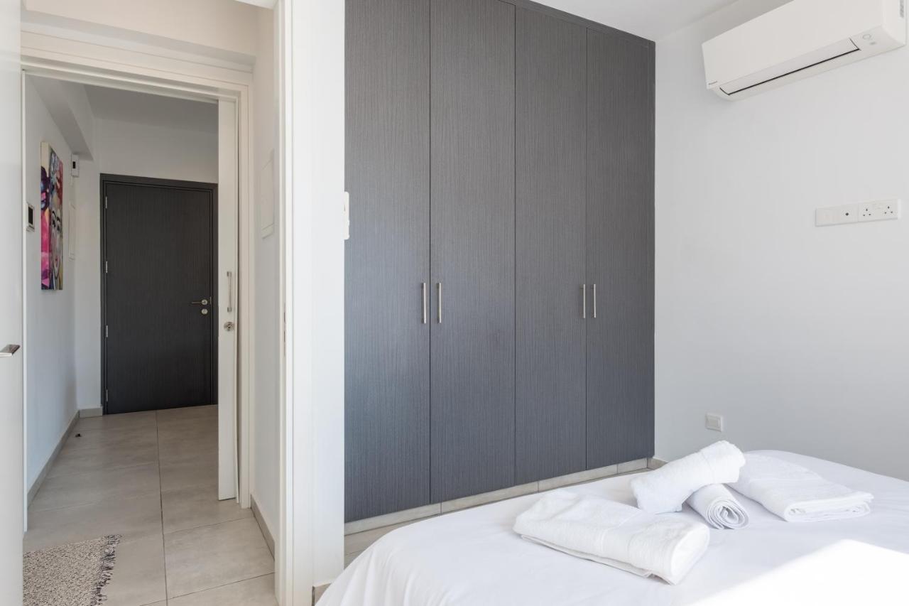 Solaar Apartments Faneromeni Ларнака Екстериор снимка