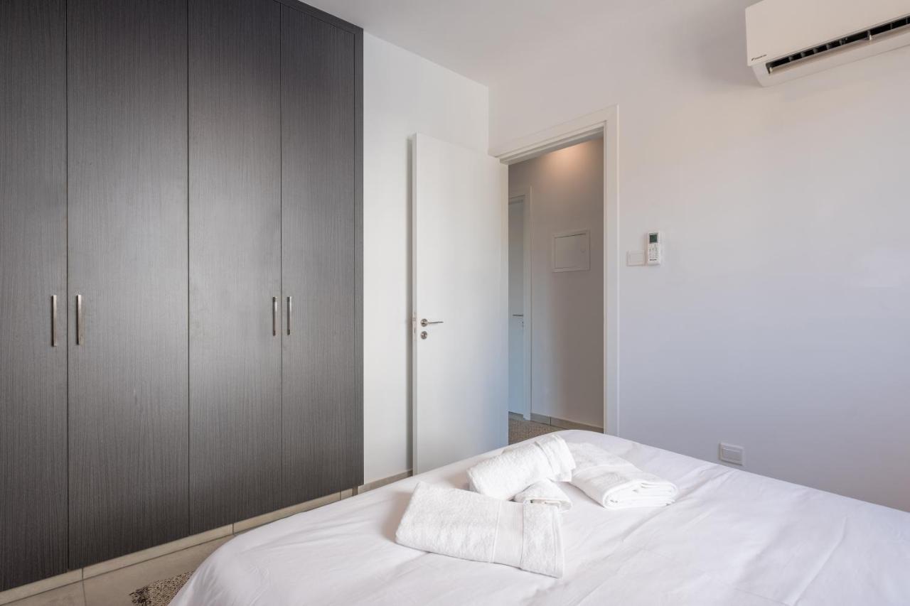 Solaar Apartments Faneromeni Ларнака Екстериор снимка