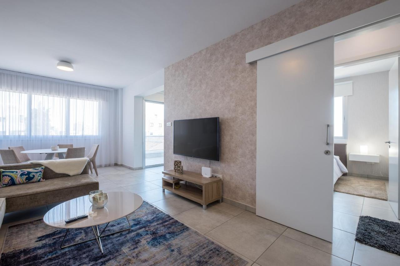 Solaar Apartments Faneromeni Ларнака Екстериор снимка