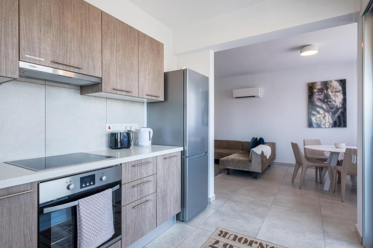 Solaar Apartments Faneromeni Ларнака Екстериор снимка