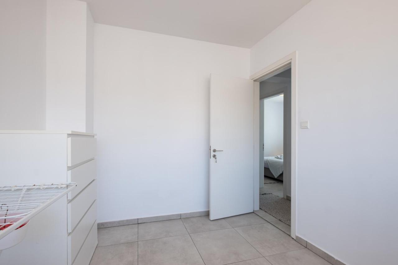Solaar Apartments Faneromeni Ларнака Екстериор снимка