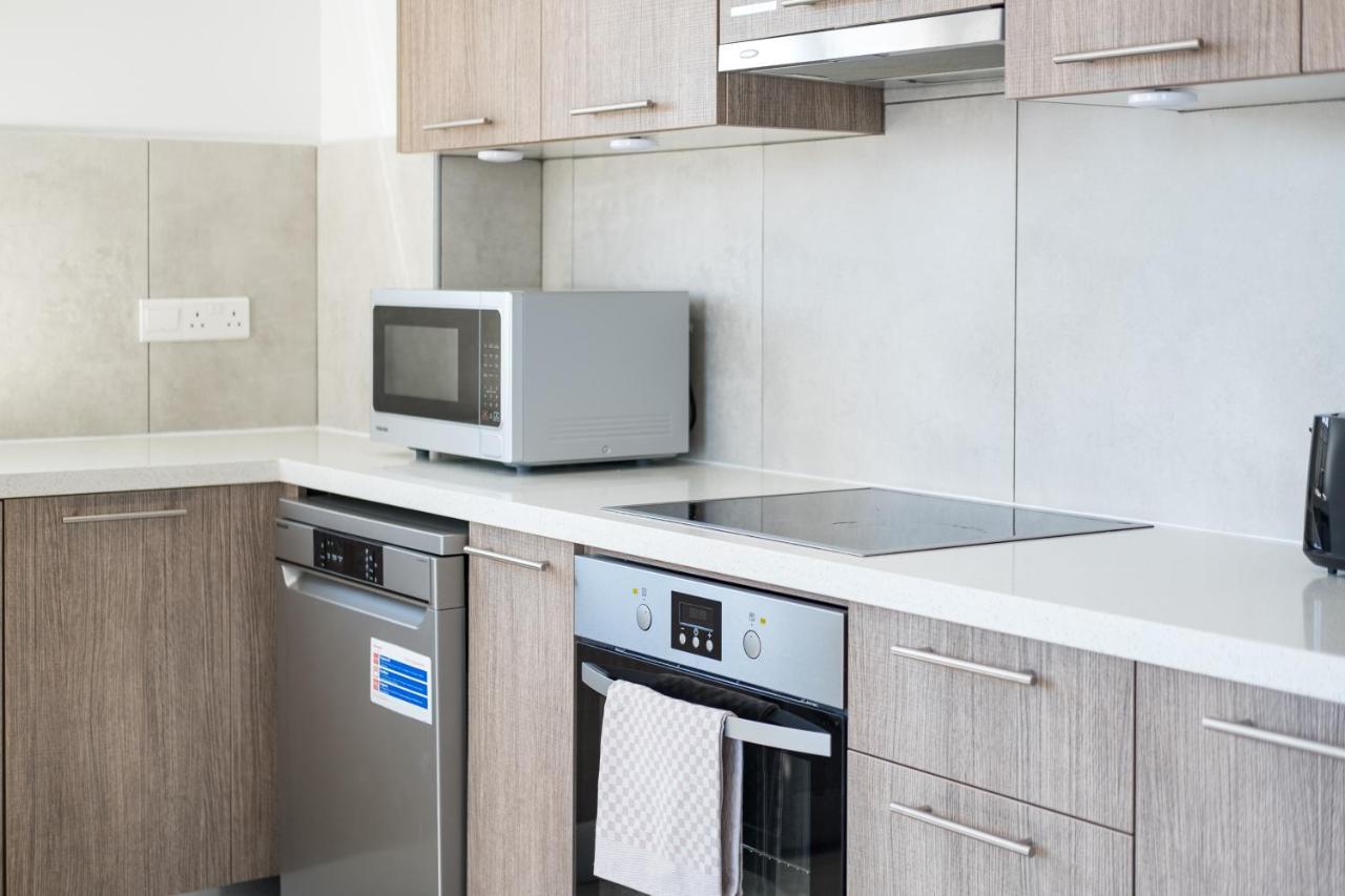 Solaar Apartments Faneromeni Ларнака Екстериор снимка