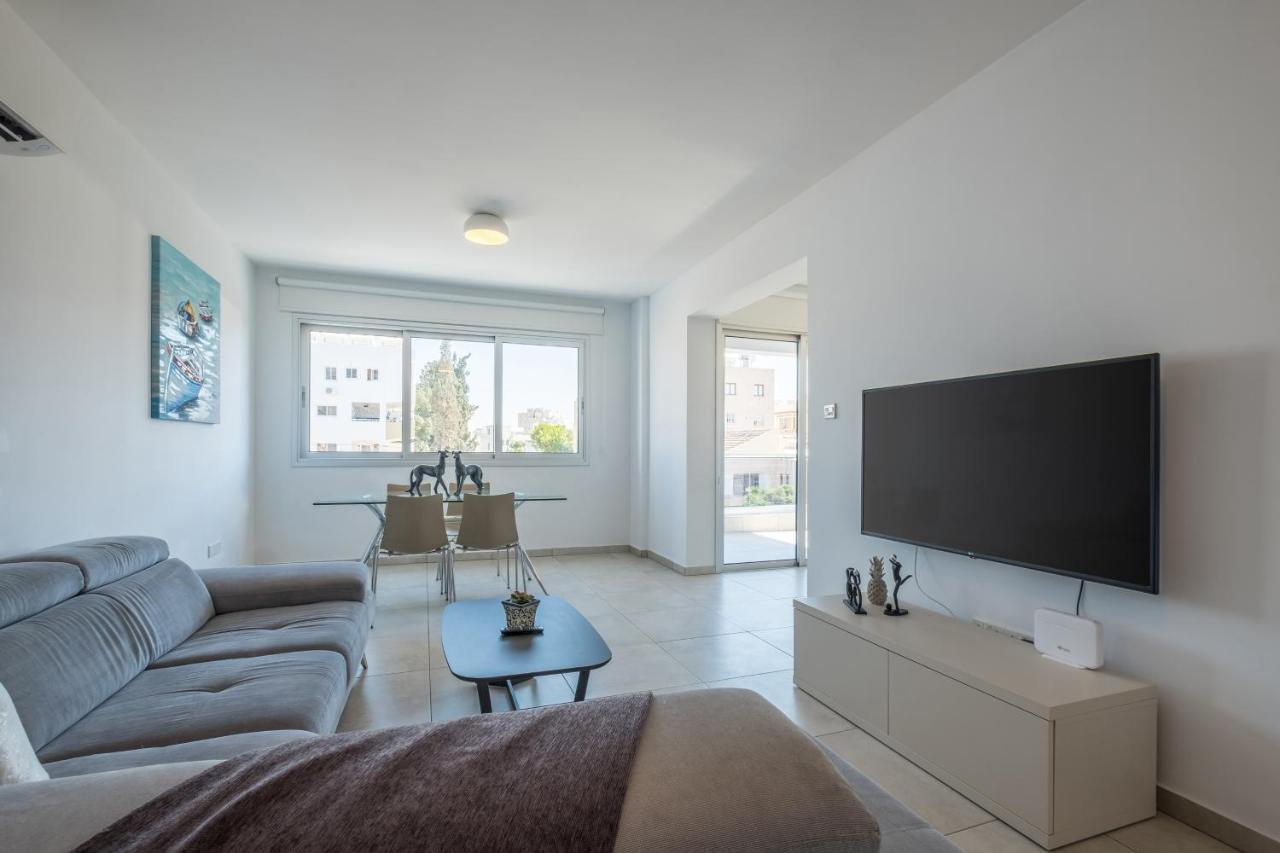 Solaar Apartments Faneromeni Ларнака Екстериор снимка