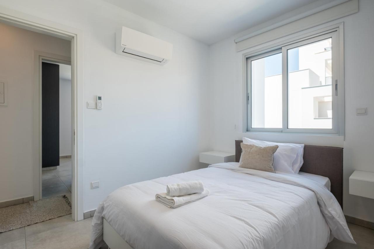 Solaar Apartments Faneromeni Ларнака Екстериор снимка