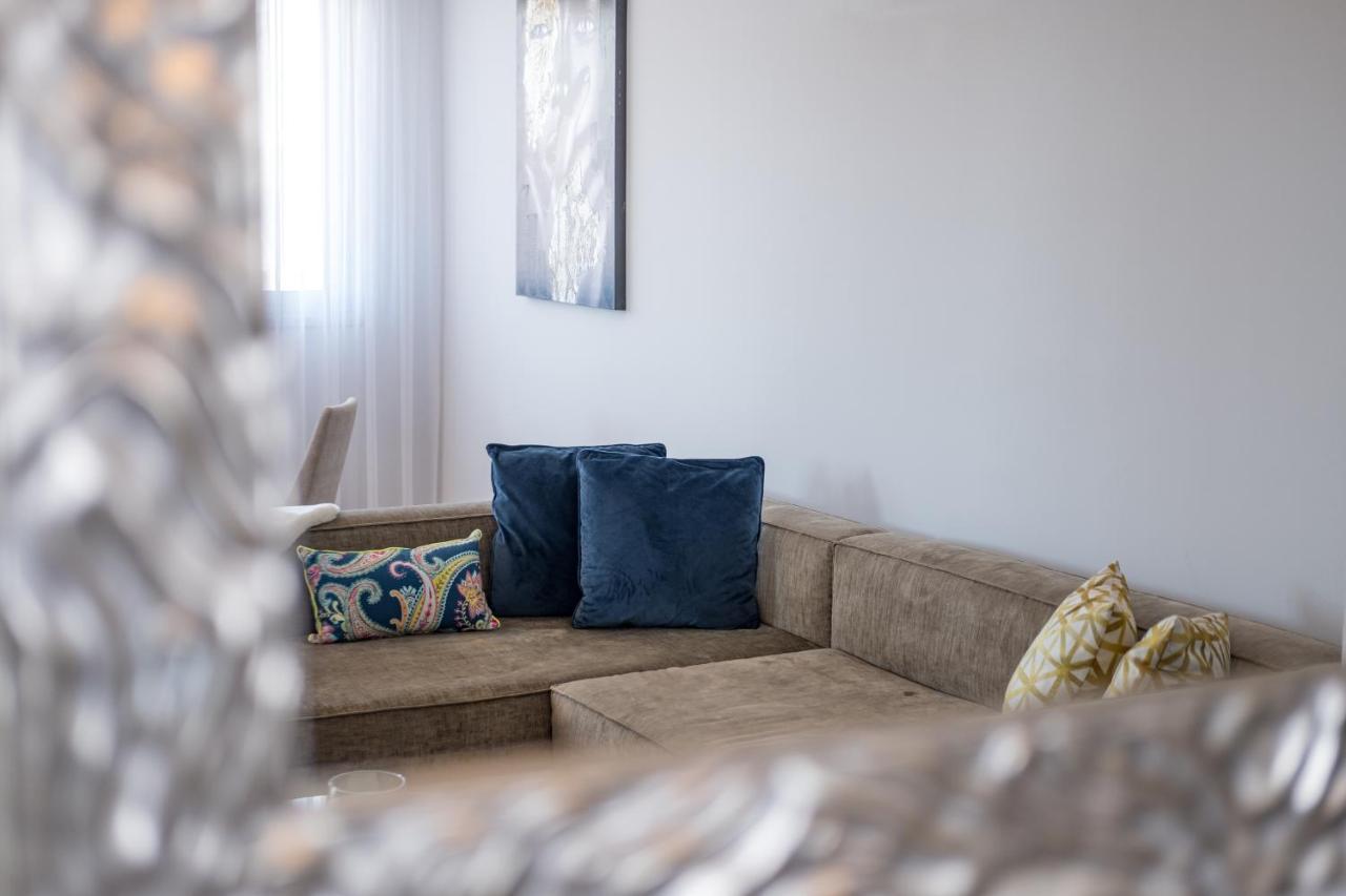 Solaar Apartments Faneromeni Ларнака Екстериор снимка